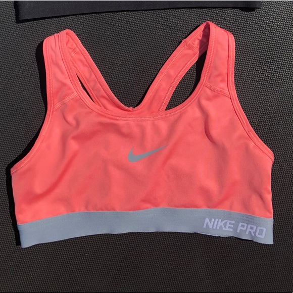 Nike Other - nike pro sports bra